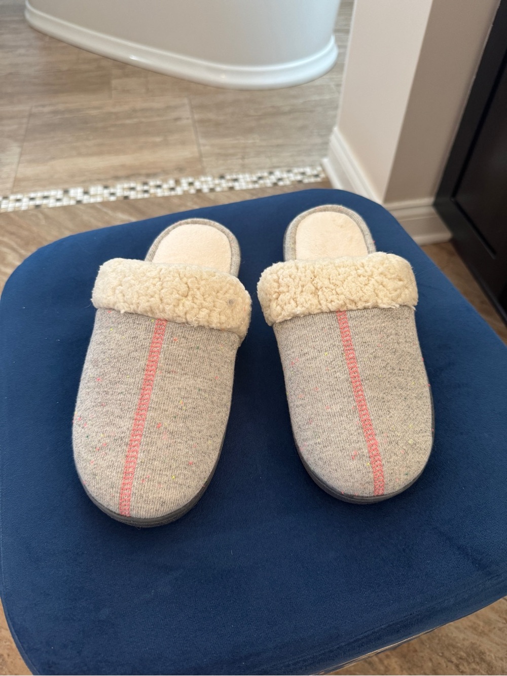 Isotoner Cozy Gray Slip-On Sherpa Lined Slippers with Pink Stripe